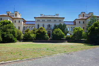 accommodation ararat motel aradale asylum